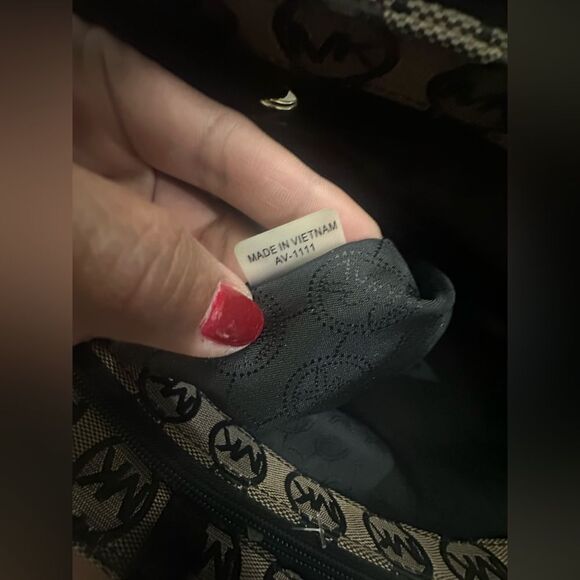 Michael Kors Black and Tan Tote Bag - Picture 13 of 13